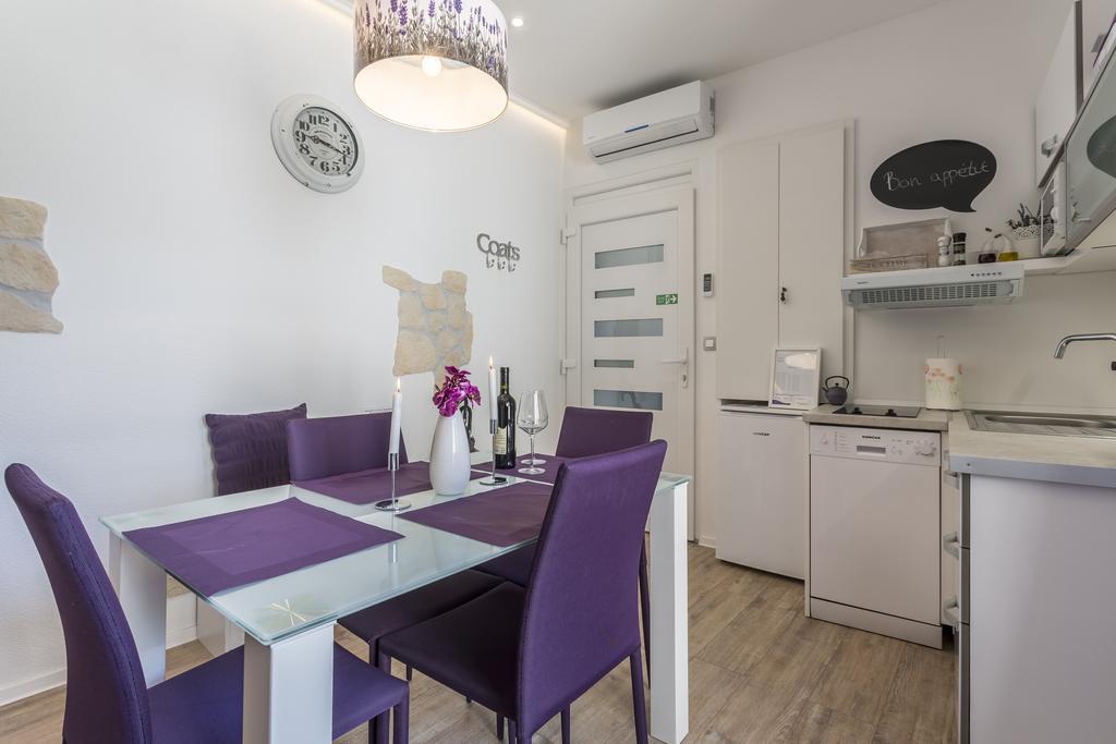 Apartments Lavanda & Rozmarin สปลิท ภายนอก รูปภาพ